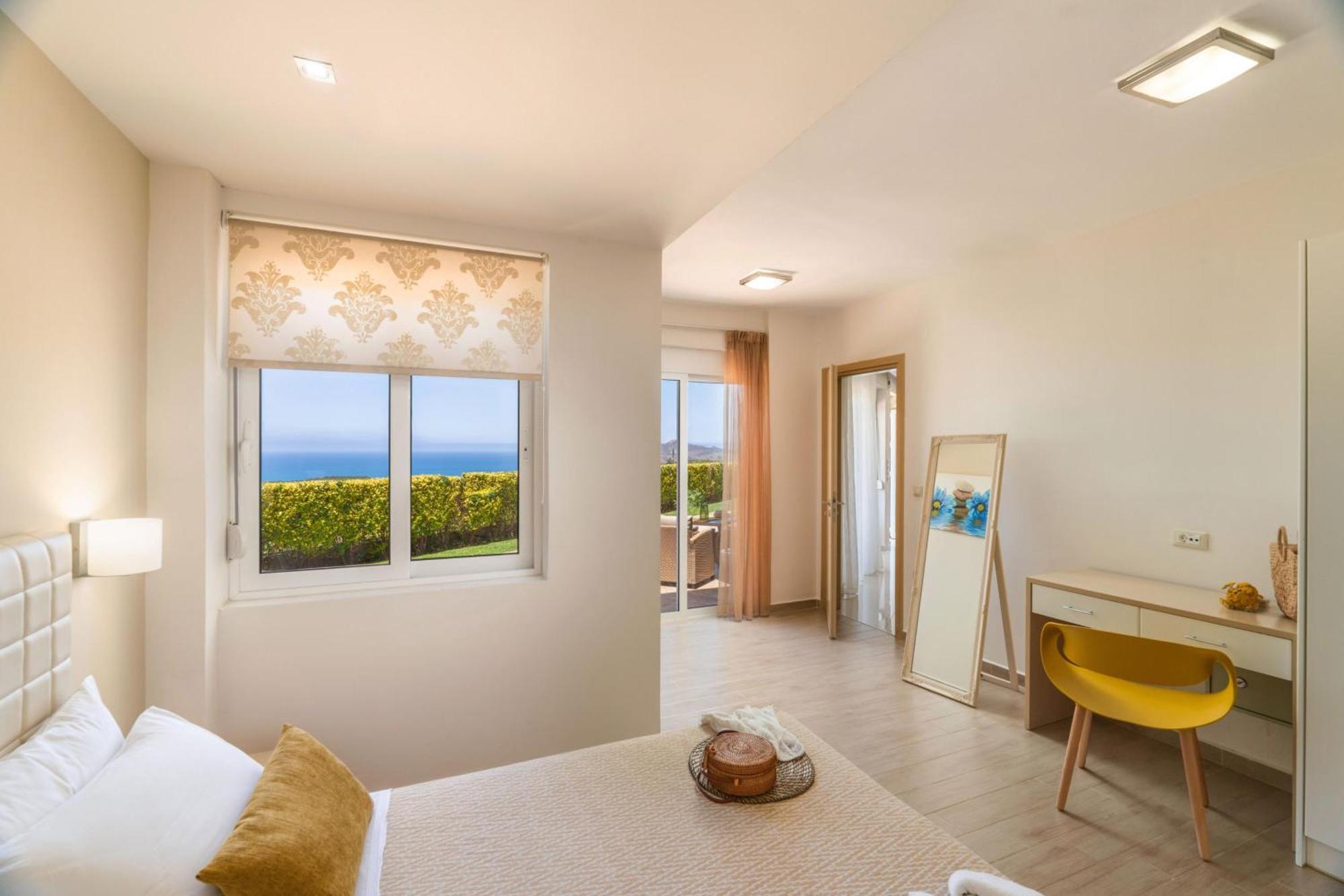 Villa Ariella With Sea View Агия-Марина Экстерьер фото